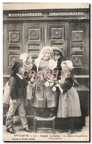 Cartes postales Bretagne Famille Lorientaise La Bonne Grand Lorient Folklore Costume Coiffe