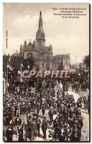 Ansichtskarte AKSainte Anne d Auray Pelerinage d hommes Pelerins attendent la formation de la Procession