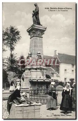 Ansichtskarte AK Sainte Anne d Auray L Entree a la Fontaine Folklore Costume Coiffe