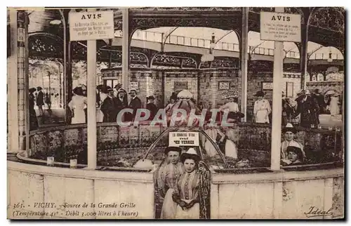 Cartes postales Vichy Source de la Grand Grille