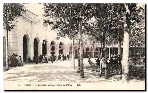 Ansichtskarte AK Vichy Le Salon de repos dans le Parc