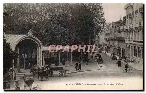 Ansichtskarte AK Vichy Galeries couvertes et Rue Wilson