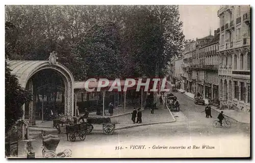 Cartes postales Vichy Galeries couvertes et Rue Wilson