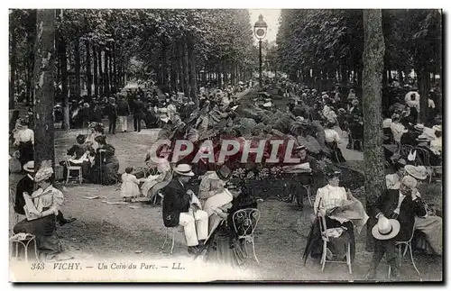 Cartes postales Vichy Un Coin du Parc