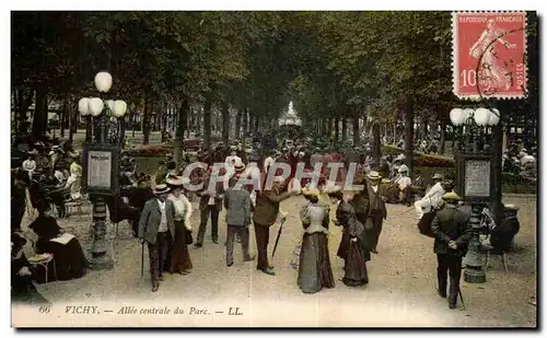 Cartes postales Vichy Allee centrale du Parc