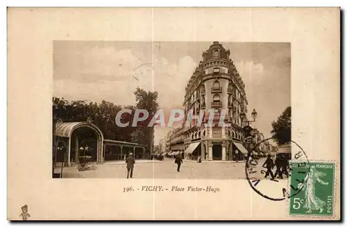 Cartes postales Vichy Place Victor Huge