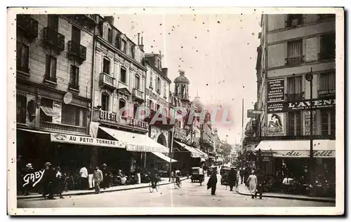 Ansichtskarte AK Vichy Allier rue Georges Clemeneau