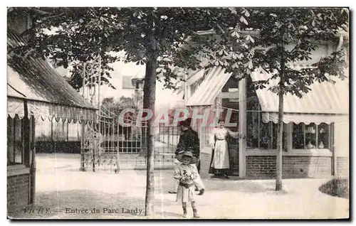 Cartes postales Vichy Entree du Parc Lardy Enfant