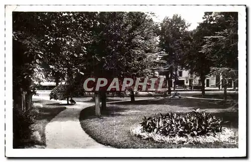 Cartes postales moderne Neris les Bains Coin de parc du casino