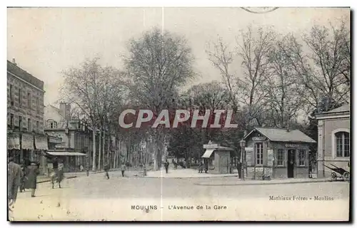 Ansichtskarte AK Moulins l avenue de la Gare