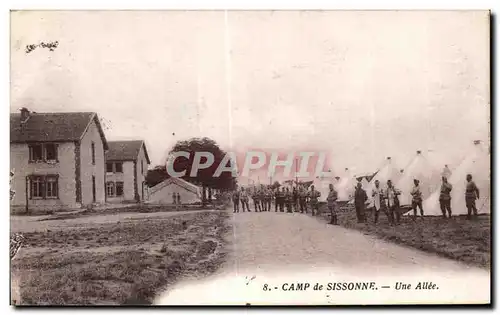 Ansichtskarte AK Camp de Sissonne Une Allee Militaria