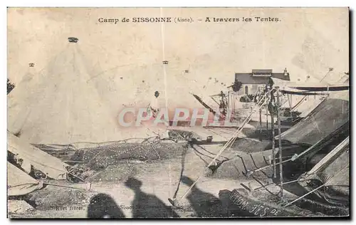 Ansichtskarte AK Camp de Sissonne Aisne A Travers les Tentes Militaria