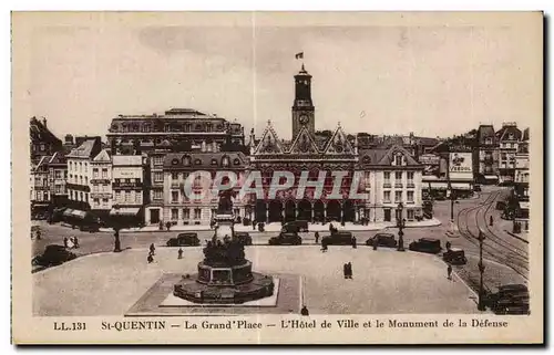 Ansichtskarte AK Saint Quentin La Grand Place L hotel de ville et le monument de la defense