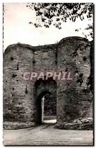 Cartes postales Dinan Les Remparts Porte du Guichet