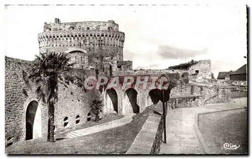 Cartes postales Dinan Le Chateau et sa Promenade