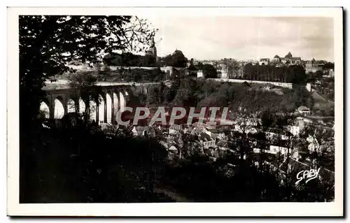 Ansichtskarte AK Dinan Vue d ensemble avec le Viadue