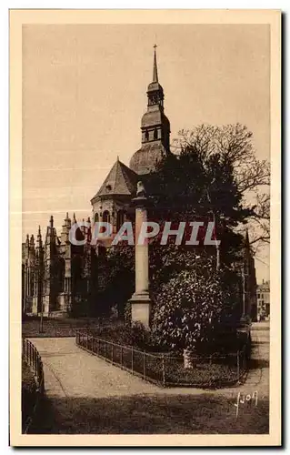 Ansichtskarte AK Dinan Jardin Anglais et Eglise Saint Sauveur