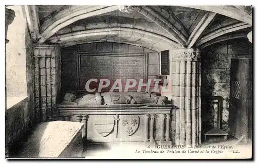 Cartes postales Guerande Interieur de l Eglise Le Tombeau de Tristan de Carne et la Crypte