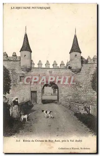 Cartes postales La Bretagne Pittoresque Entree du Chateau de Bien Assis pres le val Andre Rencontre de chiens