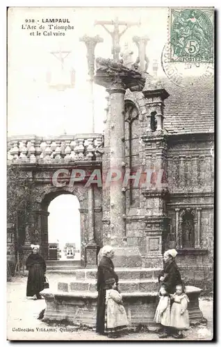 Cartes postales Lampaul L Arc de Triomphe et le Calvaire Folklore Costume Coiffe