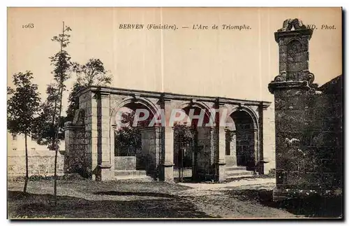 Cartes postales Berven (Finistere) L Arc de Triomphe