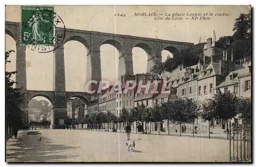 Ansichtskarte AK Morlaix La place Cornic et le viaduc cote de Leon