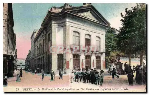 Ansichtskarte AK Brest le Theatre et la Rue d Aiguilton The Theatre and Aiguillon Street