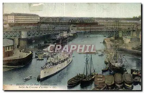 Ansichtskarte AK Brest Le Port National ouvert Sortie du Croiseur d Estrees