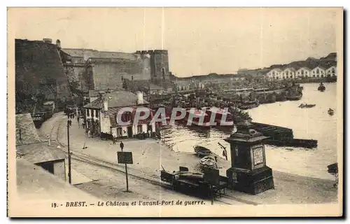 Cartes postales Brest Le Chateau et L avant Port de guerre Bateaux