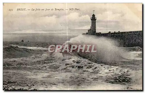 Ansichtskarte AK Brest Le jetee un Jour de Tempete Phare Lighthouse