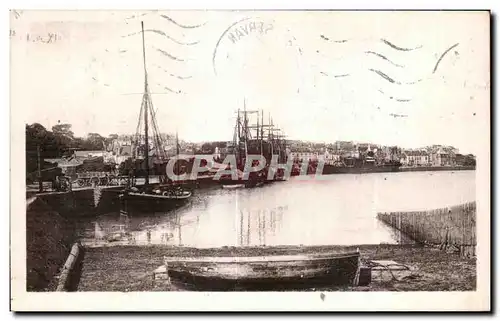 Cartes postales Saint Servan Le Bassin a Flot Bateaux