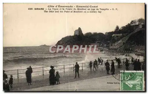 Cartes postales Dinard La Digue et la Point Du Moulint Un jour de Tempete The Dike and the Point of Moulinet on