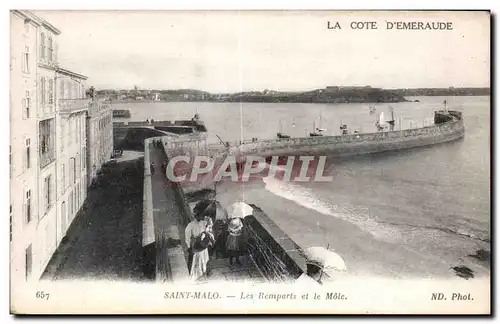 Cartes postales Saint Malo Vue Les Remparts et Le Mole