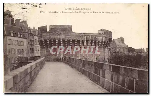 Ansichtskarte AK Saint Malo Promenade des Remparts et Tour de la Grande Porte