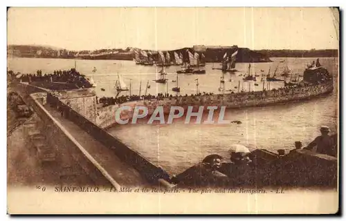 Ansichtskarte AK Saint Malo le Mole et les Remparts The pier and the Remparts