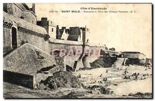 Cartes postales Saint Malo Remparts et Porte des Champs Vauverts