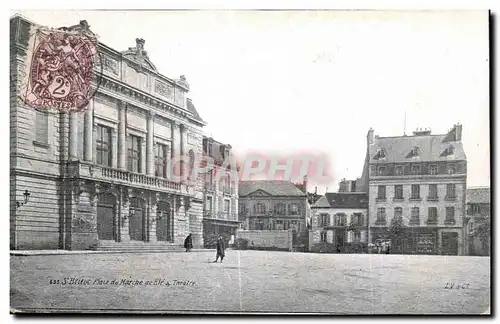 Ansichtskarte AK Saint Brieuc Place du Marche au ble et theatre