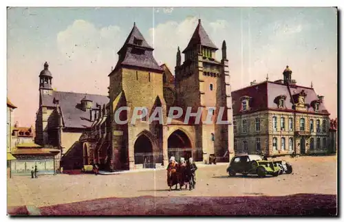 Cartes postales St Brieuc Place de la Cathedrale Automobile