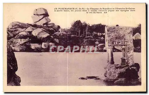 Cartes postales Ploumanach Le Chapeau de Napoleon et I Oratoire St Guirec A maree basse les jeunes filles a mari