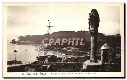 Cartes postales Ile de Brehat Croix antique dominant le Port clos