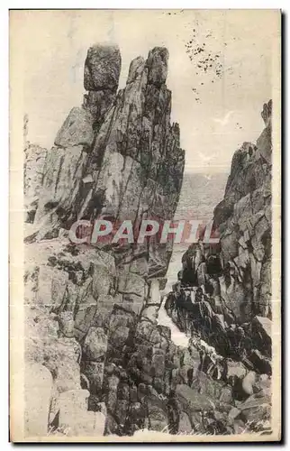 Cartes postales Tregastel Primel (Finistere) Pointe de la Decapilation Les Aiguilles