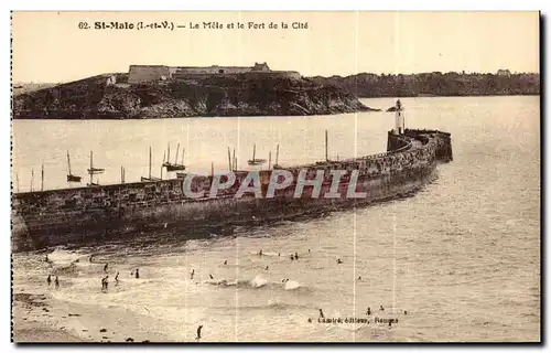 Cartes postales St Malo Le Malo et le Fort de la Cite