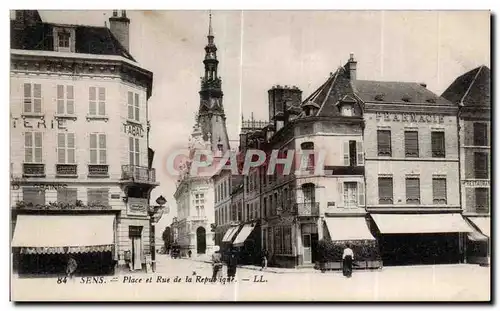 Cartes postales Sens Place et Rue de la Republique