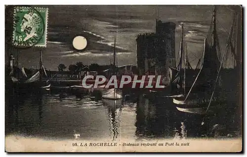 Cartes postales La Rochelle Bateaux rentrant au Port la nuit Bateaux