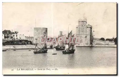 Cartes postales La Rochelle Sortie du Port Bateaux