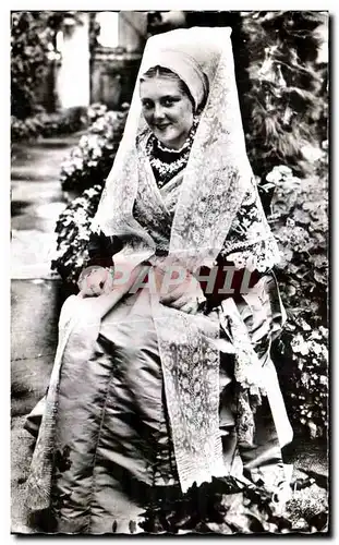 Cartes postales ILe De Re(Ch Mme) Retaise en costume de Mariee Folklore Costume