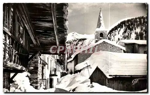 Ansichtskarte AK Val D Isere Le Clocher et le Vieux Village