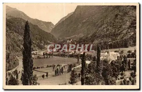 Ansichtskarte AK Route de Gavarnie (Htes Pyrenees) Le Village de Gedre et la Vallee de Heas