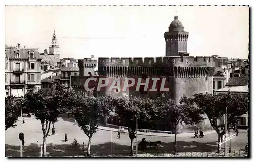 Cartes postales Perpignan Le Castillet et la Place