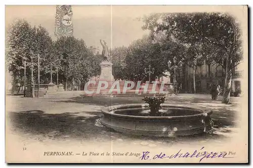 Cartes postales Perpignan Le Place et la Statue d Arago